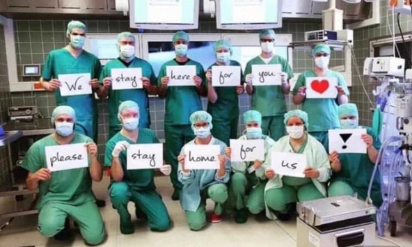 Thông điệp mùa covid-19: 'Chúng tôi đi làm vì các bạn - Xin hãy ở nhà vì chúng ta'