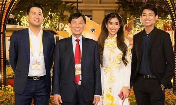 Gia đình Tiên Nguyễn miễn phí mặt bằng siêu thị làm khu cách ly