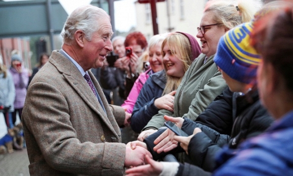 Thái tử Anh dương tính với virus Covid-19