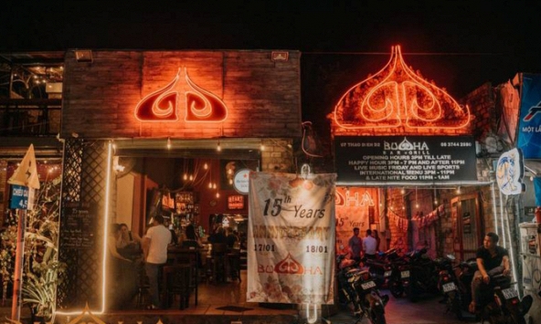 Xác định 194 người dự tiệc ở bar Buddha, 13 người dương tính với Covid-19