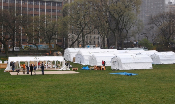 Mỹ lập bệnh viện dã chiến ở ngay Central Park của New York