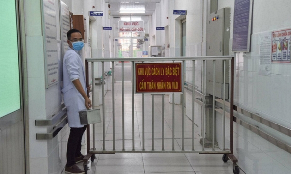 Thêm 3 ca nhiễm virus Covid-19: 2 người ở TP.HCM, 1 người ở Hà Nội 