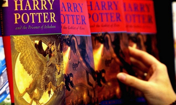 Nhà văn J.K.Rowling ra mắt 'Harry Potter at home'