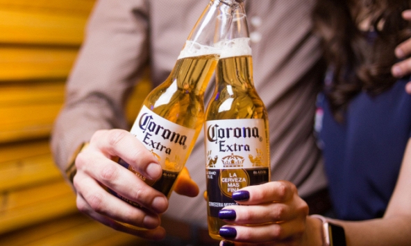 Mexico tạm dừng sản xuất bia Corona 