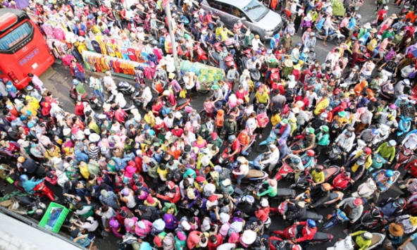 Mức độ rủi ro lây nhiễm SARS-CoV-2 đến 91%, Pouyuen với 62.000 công nhân vẫn hoạt động bình thường