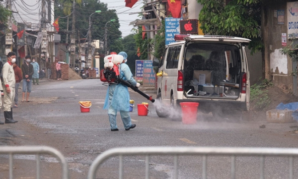 Chủ tịch Hà Nội: Chợ hoa Mê Linh tiềm ẩn nguy cơ lây lan dịch trong cộng đồng