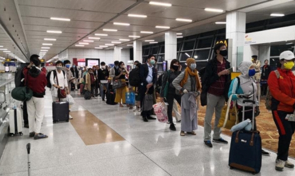 Gần 1000 du học sinh, công dân Việt Nam tại Mỹ đăng ký về nước