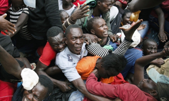 Dịch bệnh khiến châu Phi rơi vào cảnh khốn khó 