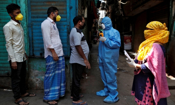 Ấn Độ: khu ổ chuột lớn nhất đang bị coi là 'quả bom hẹn giờ' dịch Covid-19