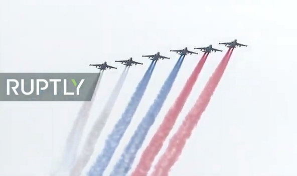 Ảnh: Lễ duyệt binh không quân kỷ niệm Chiến thắng 9/5 tại Quảng trường Đỏ