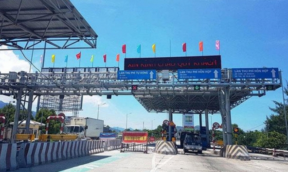 Nhiều vấn đề bất cập trong 'Thu phí không dừng'