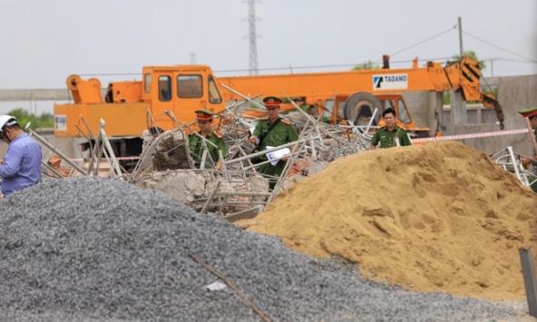 Vụ sập tường ở Đồng Nai: Tạm giữ hình sự 3 người 