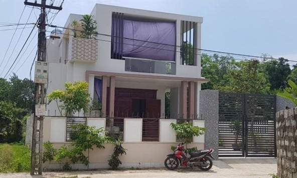 Lãnh đạo địa phương nói gì khi các hộ cận nghèo ở nhà tiền tỷ vẫn được hưởng chính sách hỗ trợ?