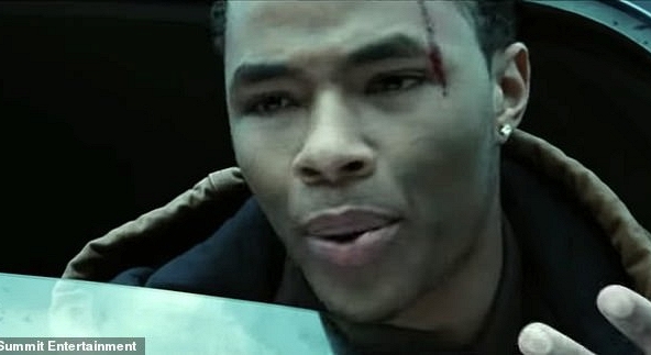 Nam diễn viên phim 'Chạng vạng' qua đời tại nhà riêng