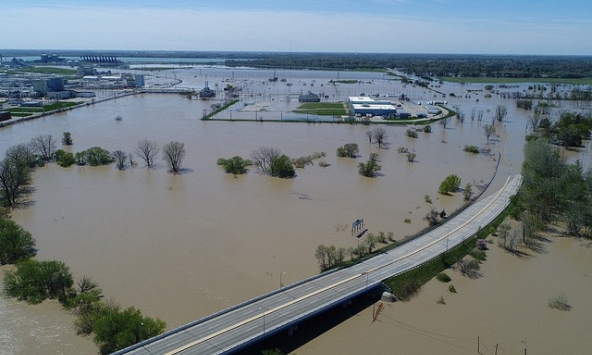 Mỹ: Hai con đập bị vỡ, bang Michigan đối diện thảm họa lũ '500 năm mới có 1 lần'