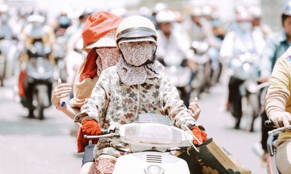 Các tỉnh Trung và Nam Trung Bộ nắng nóng gay gắt, chỉ số tia UV gây hại rất cao