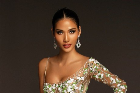 Hoàng Thùy là mỹ nhân Việt duy nhất lọt vào danh sách 100 mỹ nhân đẹp nhất thế giới