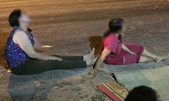 Cháu bé 4 tuổi tử vong dưới hố ga có nắp đậy bên đường