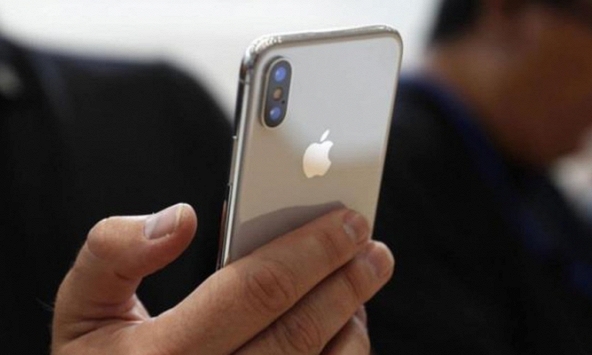 Những chiếc iPhone bị nhóm bạo loạn đánh cắp ở Apple Store sẽ không sử dụng được?