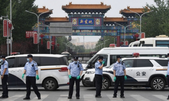 Chuyên gia Trung Quốc cho rằng cá hồi không thể là vật mang chủng virus Covid-19