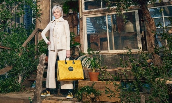 Minh tinh 83 tuổi Jane Fonda làm vedette trong BST mới của Gucci