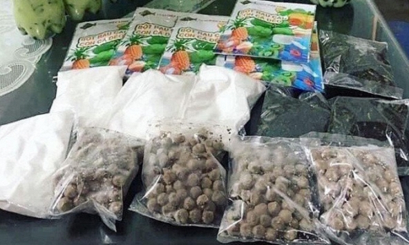 Nguyên liệu làm trà sữa được rao bán tràn lan với giá rẻ giật mình