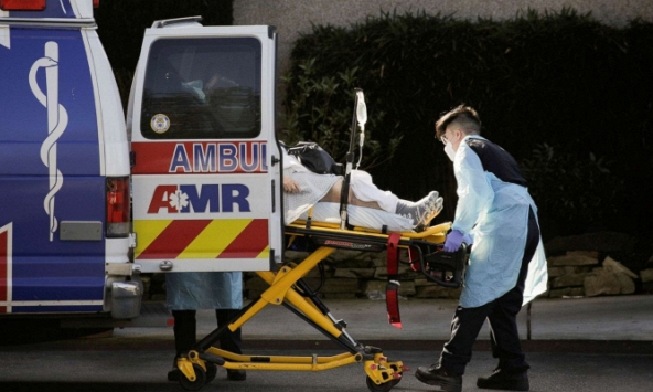 Mỹ ghi nhận số người nhiễm Covid-19 tăng cao chưa từng có với hơn 50.000 ca