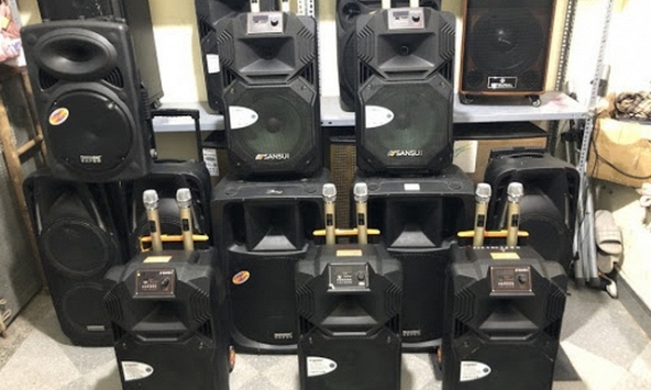 Người dân tìm mua thiết bị phá sóng để đối phó với loa kéo karaoke