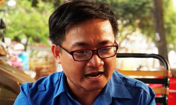 Vụ giáo viên Ngữ văn bị kỷ luật vì cho học sinh đóng cảnh nóng: Tạm dừng phiên xét xử chờ giám định