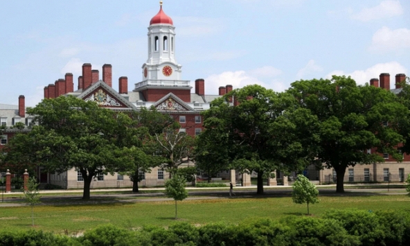 Hàng chục trường đại học của Mỹ đệ đơn kiện chính quyền Tổng thống Trump