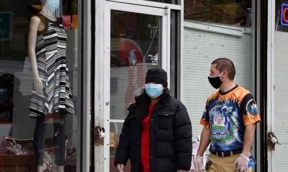 Các ngôi sao nổi tiếng Hollywood tham gia chiến dịch kêu gọi người Mỹ đeo khẩu trang