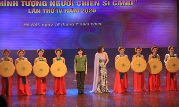 Khai mạc Liên hoan nghệ thuật sân khấu toàn quốc “Hình tượng người chiến sĩ Công an nhân dân” 