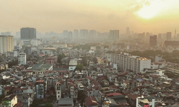 Động đất ở Hòa Bình khiến các tòa nhà cao tầng ở Hà Nội rung lắc