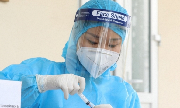 Vì sao chậm xét nghiệm nCoV cho bệnh nhân võ sư người Mỹ?