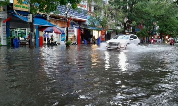 Bão số 2 làm 2 người bị chết, hàng nghìn hoa màu bị ngập úng 