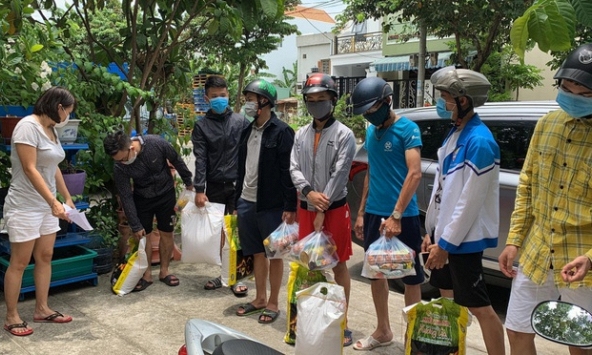 Chủ nhà trọ Đà Nẵng giảm tiền thuê nhà và mua đồ dùng cho sinh viên