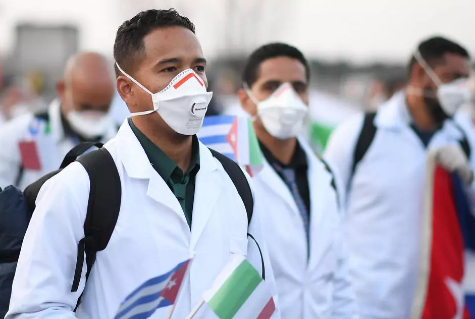 Cuba tặng hàng nghìn lọ thuốc tăng đề kháng Covid-19 và cử chuyên gia sang Việt Nam chống dịch