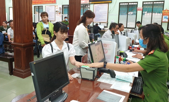 Thẻ căn cước công dân lại tiếp tục đổi mẫu mới