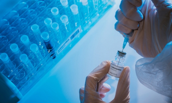 Cuộc đua 'thần tốc' bào chế vaccine COVID-19  liệu có đảm bảo an toàn?