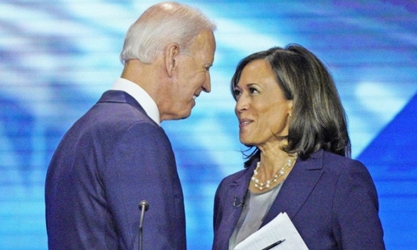 Bà Kamala Harris đã trở thành phó tướng của Biden như thế nào?