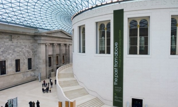  Hiện vật của Bảo tàng Anh bị hư hại khi thiếu hơi thở của khách viếng thăm