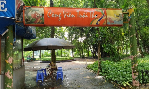 Cảnh hoang vắng, xập xệ ở công viên Tuổi thơ thuộc 'khu đô thị kiểu mẫu' ở Hà Nội