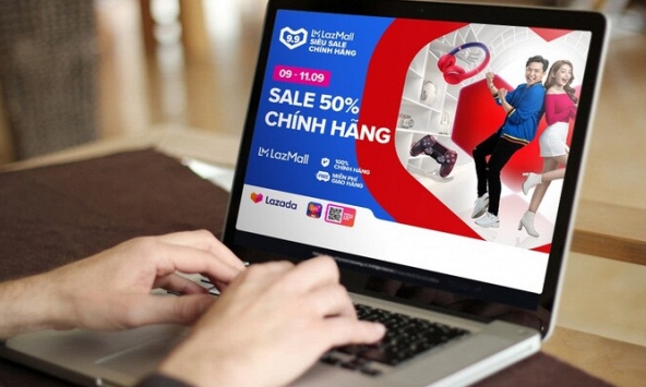 Hàng loạt thương hiệu chính hãng giảm giá trên sàn thương mại điện tử