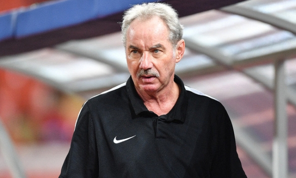 Cựu HLV đội tuyển Việt Nam Alfred Riedl qua đời ở tuổi 71