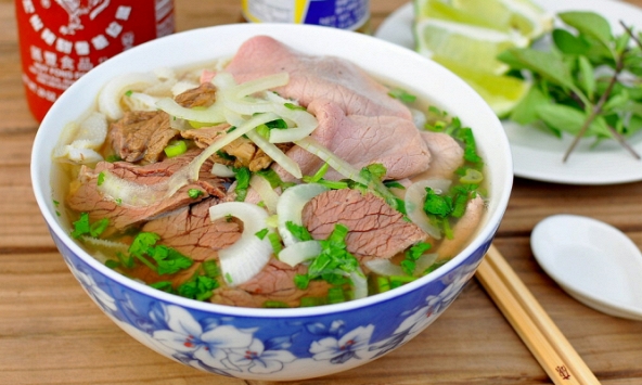 Nhà hàng Canada bị cư dân mạng Việt chỉ trích vì chế giễu món phở