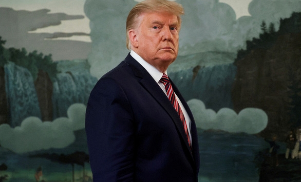 Ông Trump thừa nhận cố tình giảm nhẹ sự nguy hiểm của virus corona