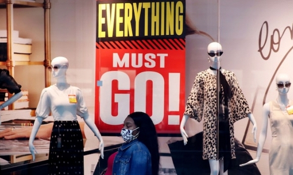 Các hãng bán lẻ Mỹ gặp khó khăn với hàng tồn sau khi phá sản