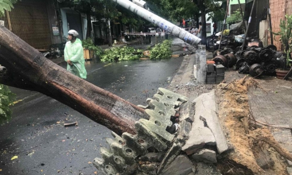 Điện lực Đà Nẵng lên tiếng về thông tin cột điện gãy không thấy lõi thép