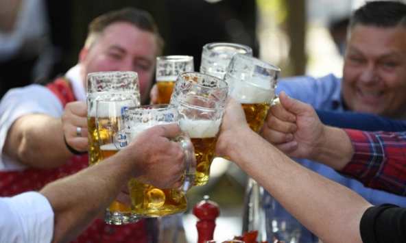 Lễ hội bia Đức được tổ chức theo quy mô nhỏ thiếu vắng 6 triệu thực khách