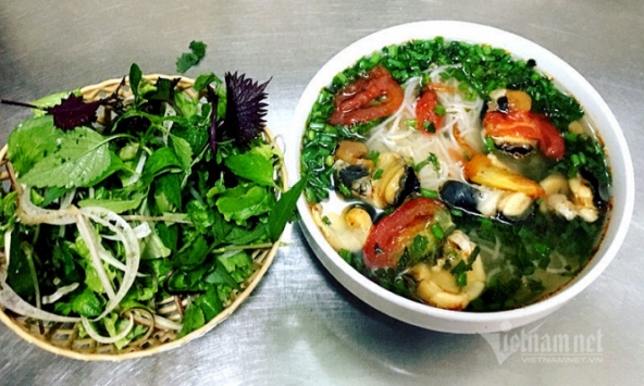 Quán bún ốc ở phố Nguyễn Siêu hơn 3 thập kỷ vẫn giữ được hương vị gia truyền